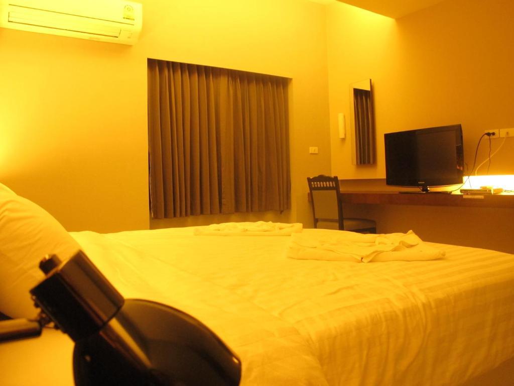 At One Inn Hualampong Bangkok Eksteriør bilde
