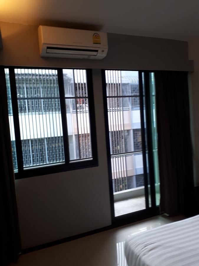 At One Inn Hualampong Bangkok Eksteriør bilde