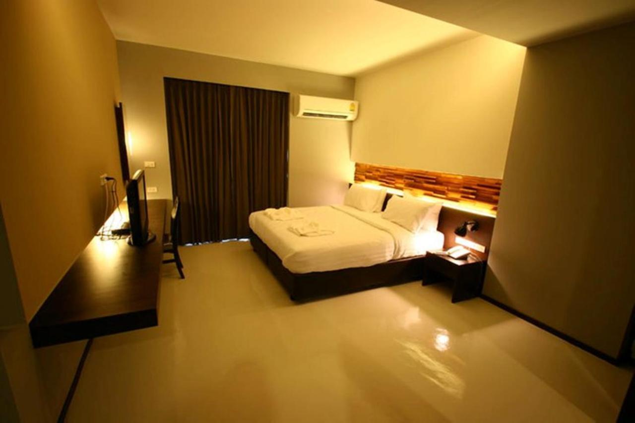 At One Inn Hualampong Bangkok Eksteriør bilde